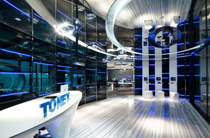 辦公室裝修設計：玻璃書架，透明與實用的完美結合