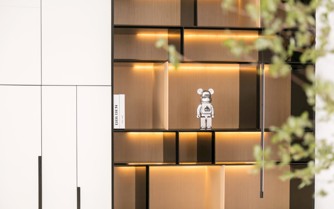 上海辦公室裝修設(shè)計，如何挑選照明燈飾讓工作更高效？